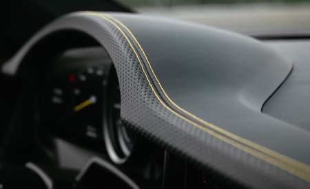 2022 Porsche 911 GT3 with Touring Package (PDK; Color: Dolomite Silver Metallic) Interior Detail Wallpapers 450x275 (39)