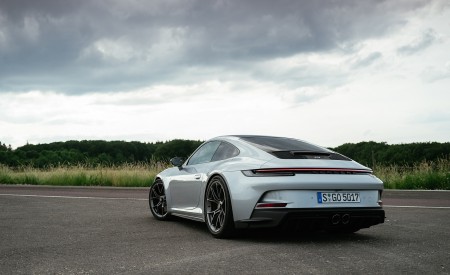 2022 Porsche 911 GT3 with Touring Package (PDK; Color: Dolomite Silver Metallic) Rear Three-Quarter Wallpapers 450x275 (26)