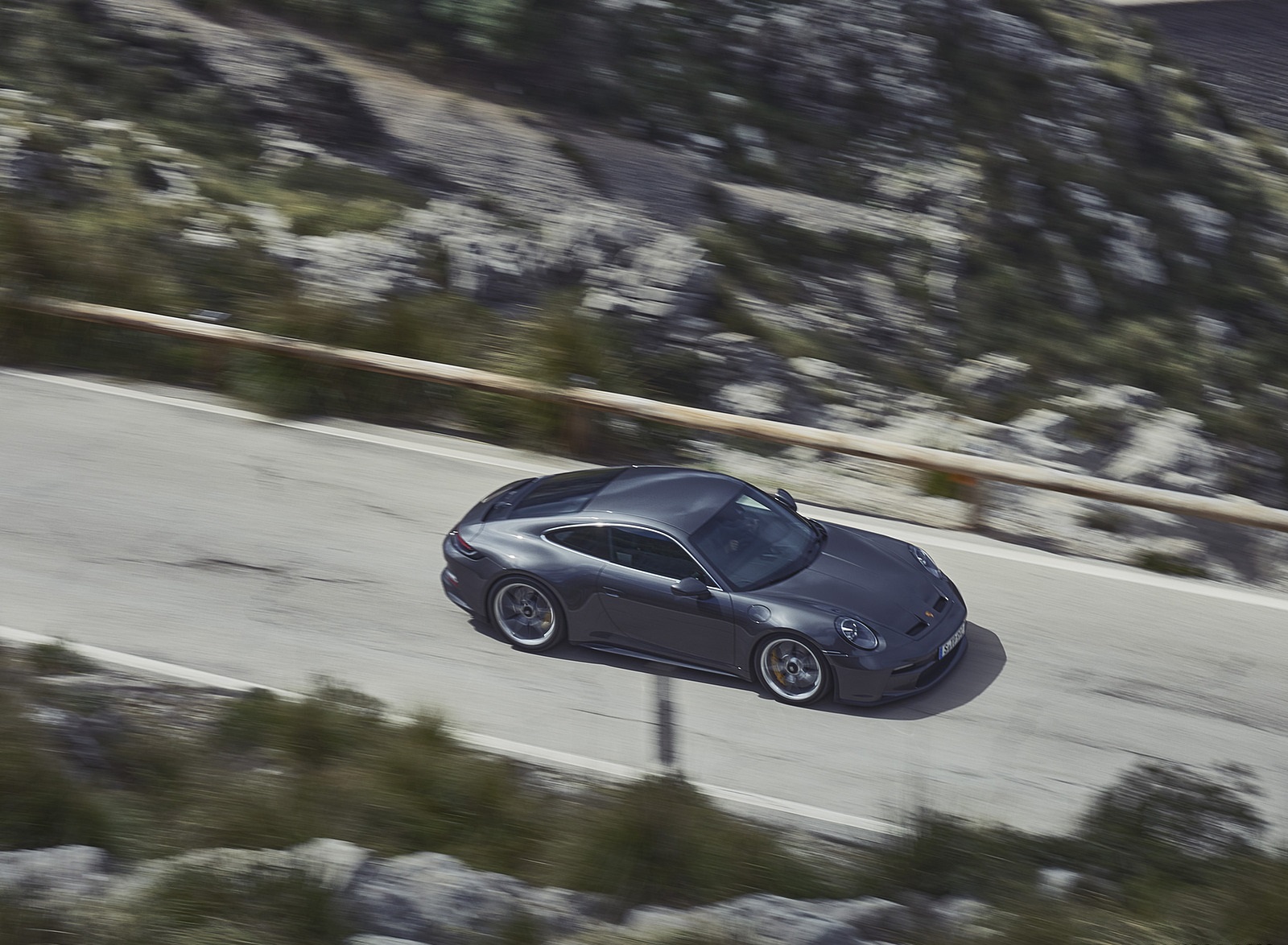 2022 Porsche 911 GT3 with Touring Package Top Wallpapers #106 of 117