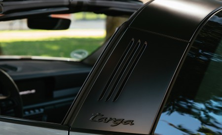2022 Porsche 911 Targa 4 GTS (Color: GT Silver Metallic) Detail Wallpapers 450x275 (41)