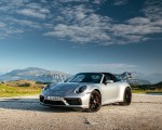 2022 Porsche 911 Targa 4 GTS (Color: GT Silver Metallic) Front Three-Quarter Wallpapers 150x120 (43)