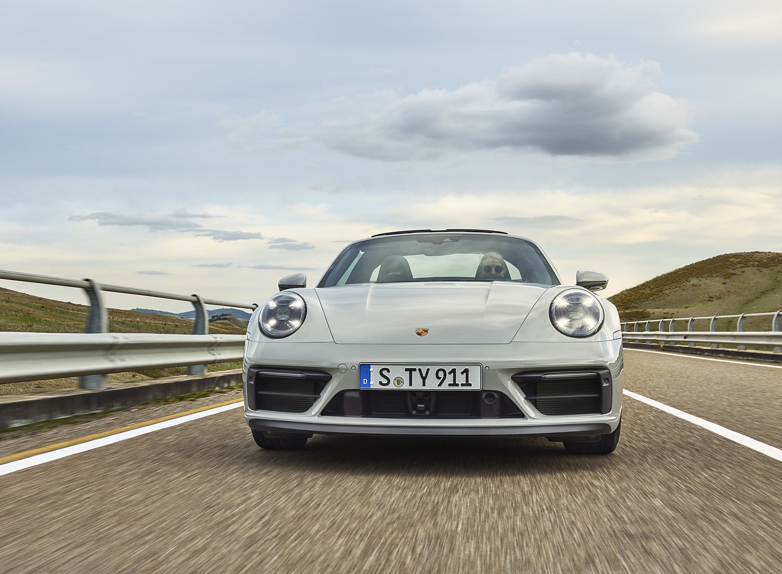 2022 Porsche 911 Targa 4 GTS Front Wallpapers (6)