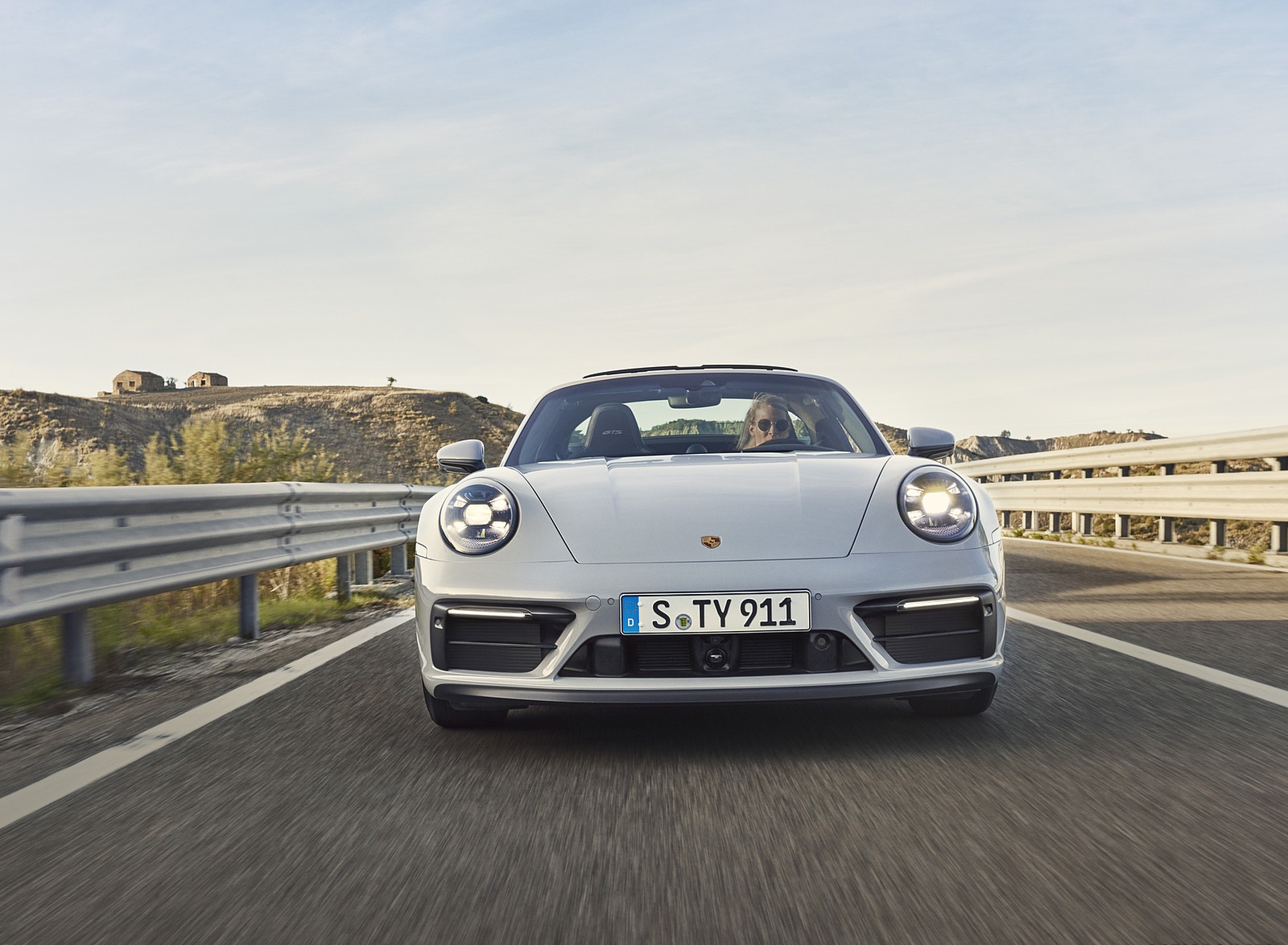 2022 Porsche 911 Targa 4 GTS Front Wallpapers (7)