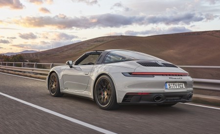 2022 Porsche 911 Targa 4 GTS Rear Three-Quarter Wallpapers 450x275 (56)