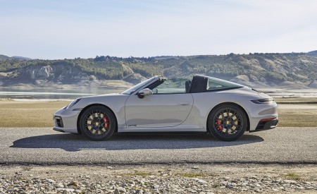 2022 Porsche 911 Targa 4 GTS Side Wallpapers 450x275 (62)