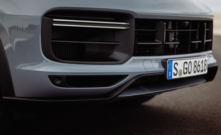 2022 Porsche Cayenne Turbo GT (Color: Arctic Grey) Detail Wallpapers 450x275 (155)