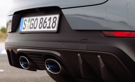 2022 Porsche Cayenne Turbo GT (Color: Arctic Grey) Exhaust Wallpapers 450x275 (154)