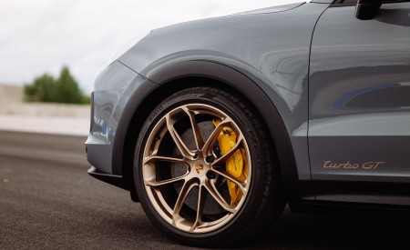 2022 Porsche Cayenne Turbo GT (Color: Arctic Grey) Wheel Wallpapers 450x275 (153)