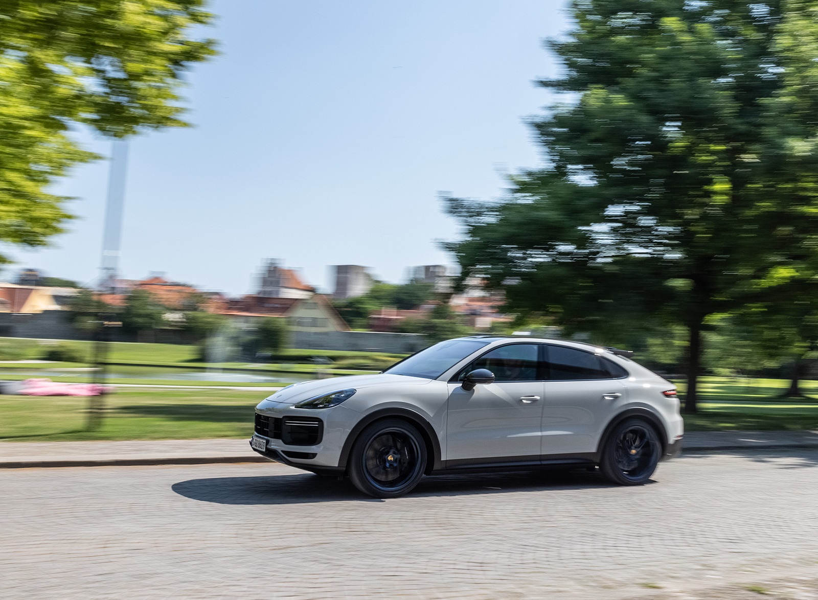 2022 Porsche Cayenne Turbo GT (Color: Crayon) Front Three-Quarter Wallpapers #162 of 231