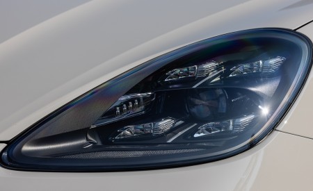 2022 Porsche Cayenne Turbo GT (Color: Crayon) Headlight Wallpapers 450x275 (192)