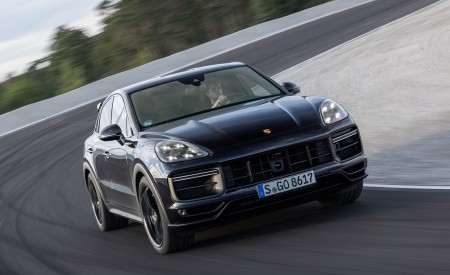 2022 Porsche Cayenne Turbo GT (Color: Jet Black Metallic) Front Three-Quarter Wallpapers 450x275 (7)