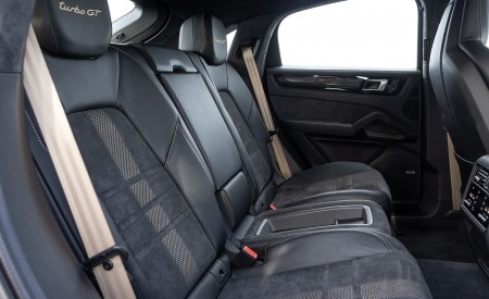2022 Porsche Cayenne Turbo GT (Color: Porsche Racing Green Metallic) Interior Rear Seats Wallpapers 450x275 (117)