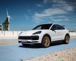 2022 Porsche Cayenne Turbo GT (Color: White) Front Three-Quarter Wallpapers 150x120