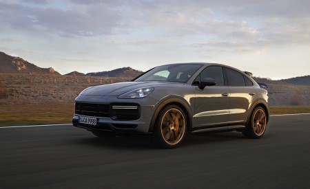 2022 Porsche Cayenne Turbo GT Front Three-Quarter Wallpapers  450x275 (201)
