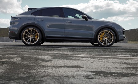 2022 Porsche Cayenne Turbo GT Side Wallpapers 450x275 (213)
