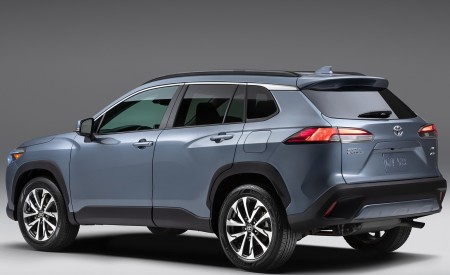 2022 Toyota Corolla Cross (Color: Celestite) Rear Three-Quarter Wallpapers 450x275 (25)