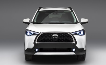 2022 Toyota Corolla Cross (Color: Wind Chill Pearl) Front Wallpapers 450x275 (2)