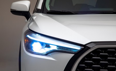 2022 Toyota Corolla Cross (Color: Wind Chill Pearl) Headlight Wallpapers 450x275 (6)
