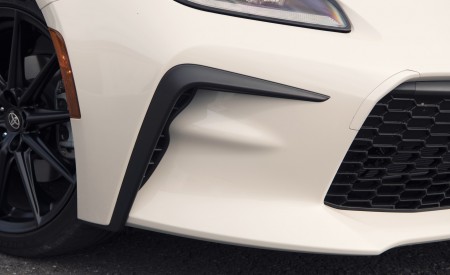 2022 Toyota GR 86 (Color: Halo White) Detail Wallpapers 450x275 (63)