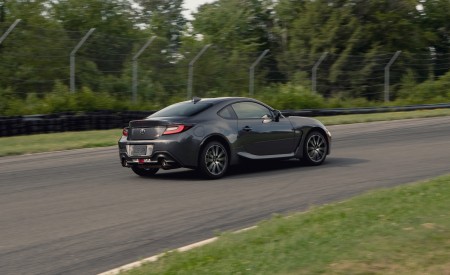 2022 Toyota GR 86 (Color: Raven Black) Rear Three-Quarter Wallpapers 450x275 (163)