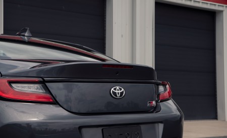 2022 Toyota GR 86 (Color: Raven Black) Spoiler Wallpapers 450x275 (187)