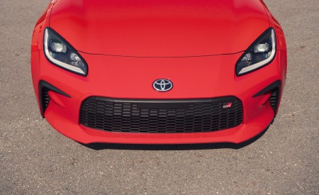 2022 Toyota GR 86 (Color: Track Red) Front Bumper Wallpapers 450x275 (24)