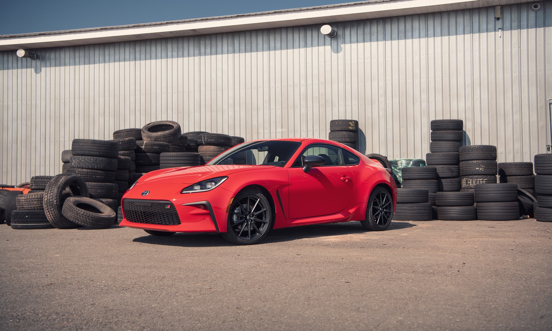 2022 Toyota GR 86 (Color: Track Red) Front Three-Quarter Wallpapers (13)