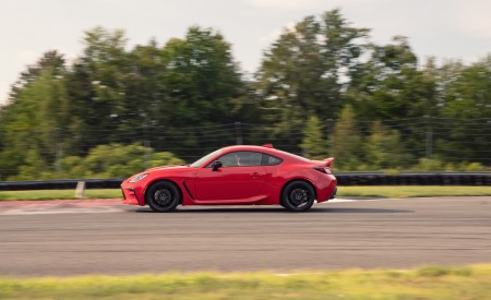 2022 Toyota GR 86 (Color: Track Red) Side Wallpapers 450x275 (12)