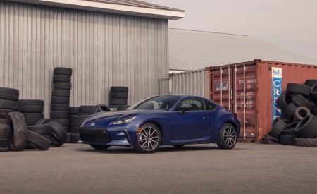2022 Toyota GR 86 (Color: Trueno Blue) Front Three-Quarter Wallpapers 450x275 (120)