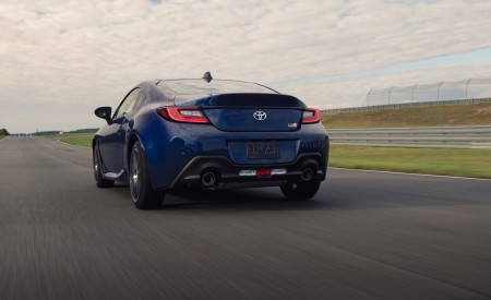 2022 Toyota GR 86 (Color: Trueno Blue) Rear Wallpapers 450x275 (107)