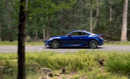 2022 Toyota GR 86 (Color: Trueno Blue) Side Wallpapers 450x275 (108)
