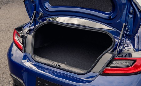 2022 Toyota GR 86 (Color: Trueno Blue) Trunk Wallpapers  450x275 (137)