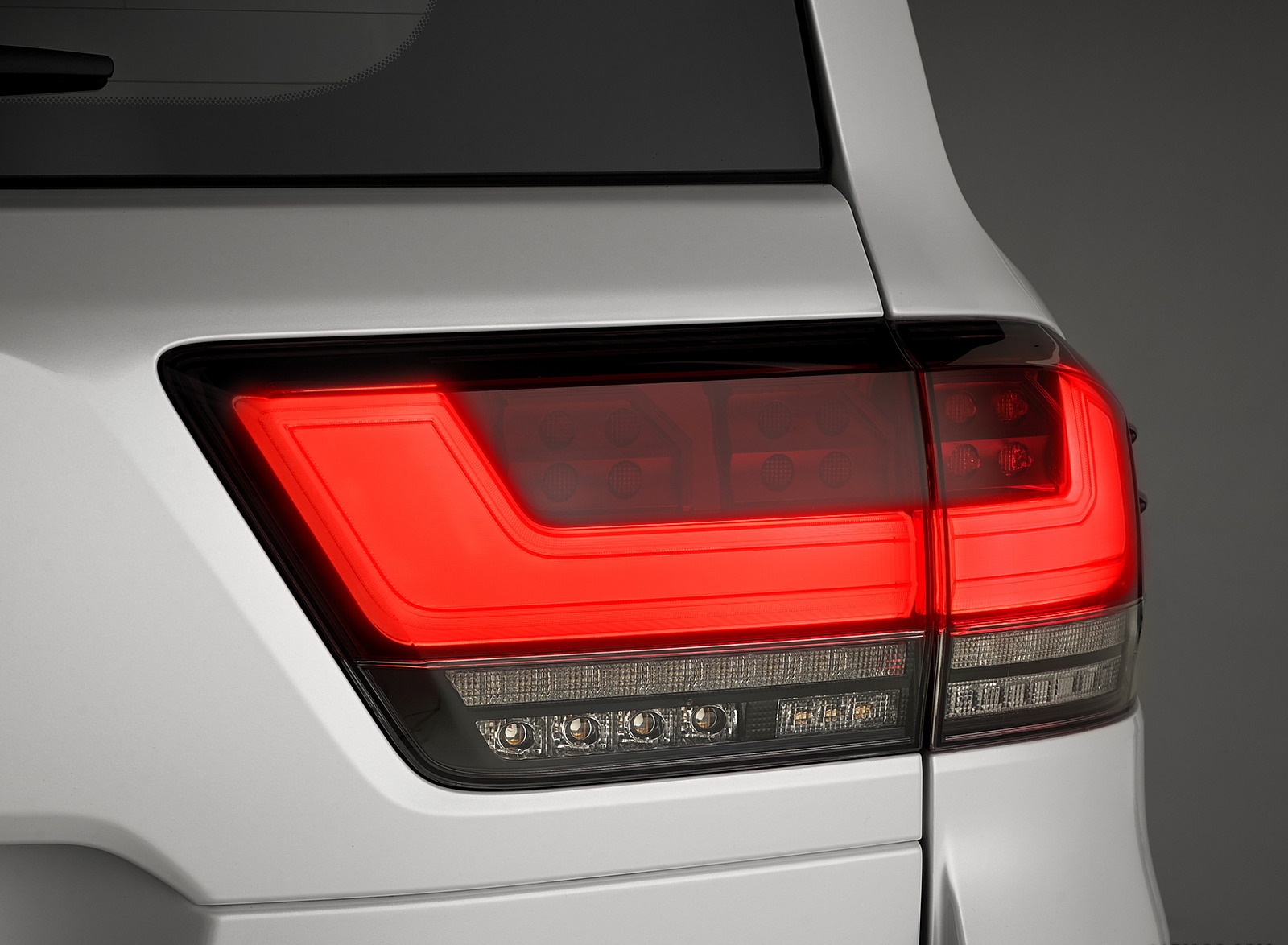 2022 Toyota Land Cruiser 300 Series Tail Light Wallpapers #20 of 35