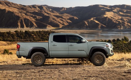 2022 Toyota Tacoma Trail Edition 4x4 Side Wallpapers 450x275 (4)