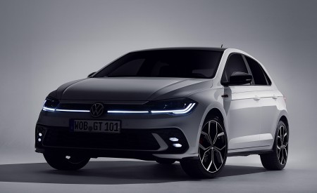2022 Volkswagen Polo GTI Front Three-Quarter Wallpapers 450x275 (27)