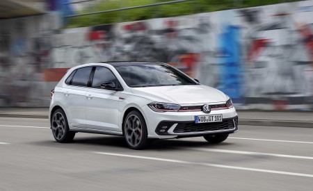 2022 Volkswagen Polo GTI Front Three-Quarter Wallpapers 450x275 (9)