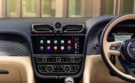 2021 Bentley Bentayga Plug-In Hybrid Central Console Wallpapers 450x275 (68)