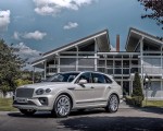 2021 Bentley Bentayga Plug-In Hybrid First Edition (Color: Ghost White) Front Three-Quarter Wallpapers 150x120 (23)