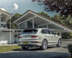 2021 Bentley Bentayga Plug-In Hybrid First Edition (Color: Ghost White) Rear Three-Quarter Wallpapers 150x120 (24)
