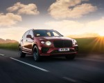 2021 Bentley Bentayga Plug-In Hybrid First Edition First Edition (Color: Dragon Red) Front Three-Quarter Wallpapers 150x120 (3)