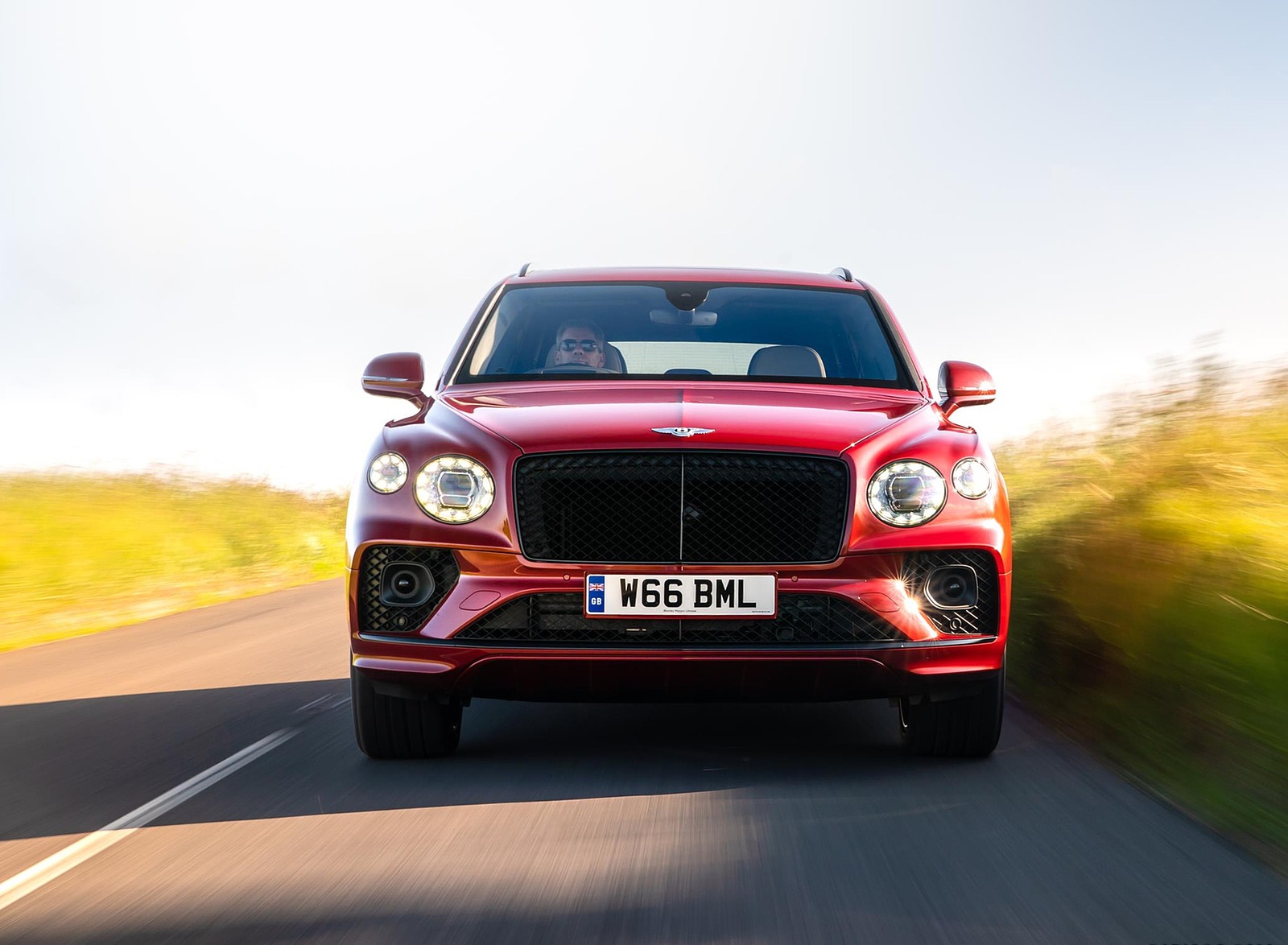 2021 Bentley Bentayga Plug-In Hybrid First Edition First Edition (Color: Dragon Red) Front Wallpapers (2)