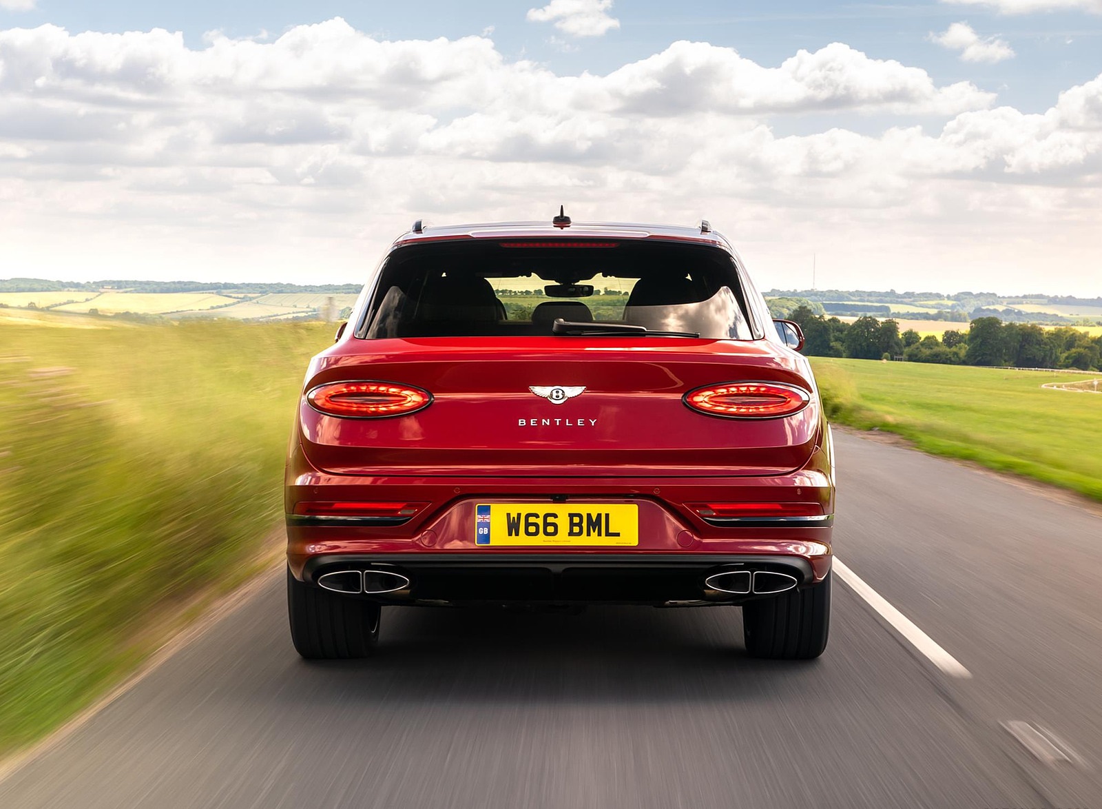 2021 Bentley Bentayga Plug-In Hybrid First Edition First Edition (Color: Dragon Red) Rear Wallpapers (6)