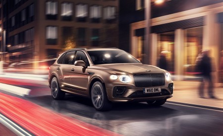 2021 Bentley Bentayga Plug-In Hybrid Front Three-Quarter Wallpapers 450x275 (51)