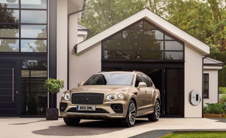 2021 Bentley Bentayga Plug-In Hybrid Front Wallpapers 450x275 (60)