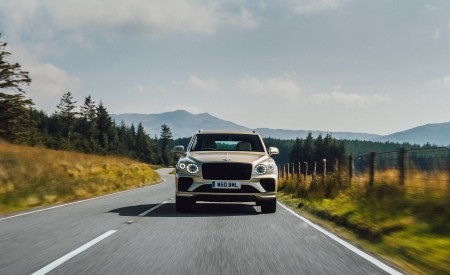 2021 Bentley Bentayga Plug-In Hybrid Front Wallpapers 450x275 (56)