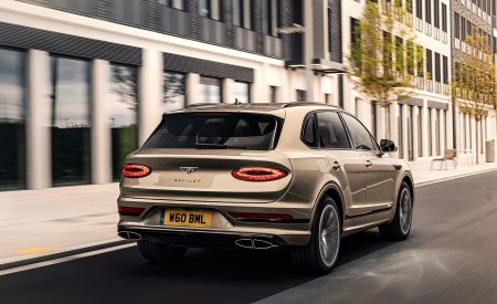 2021 Bentley Bentayga Plug-In Hybrid Rear Three-Quarter Wallpapers 450x275 (53)