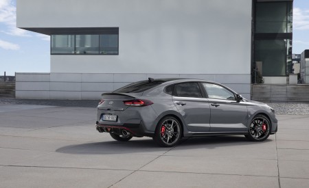 2021 Hyundai i30 Fastback N Limited Edition Rear Three-Quarter Wallpapers 450x275 (11)