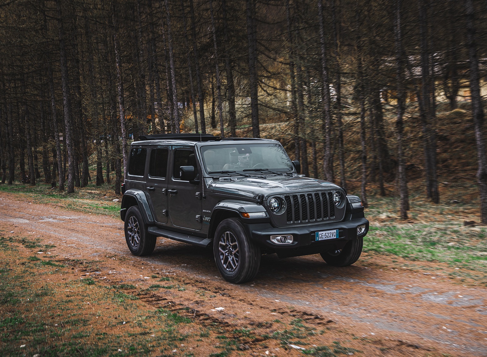 2021 Jeep Wrangler 4xe (Euro-Spec; Plug-In Hybrid) Front Three-Quarter Wallpapers (3)