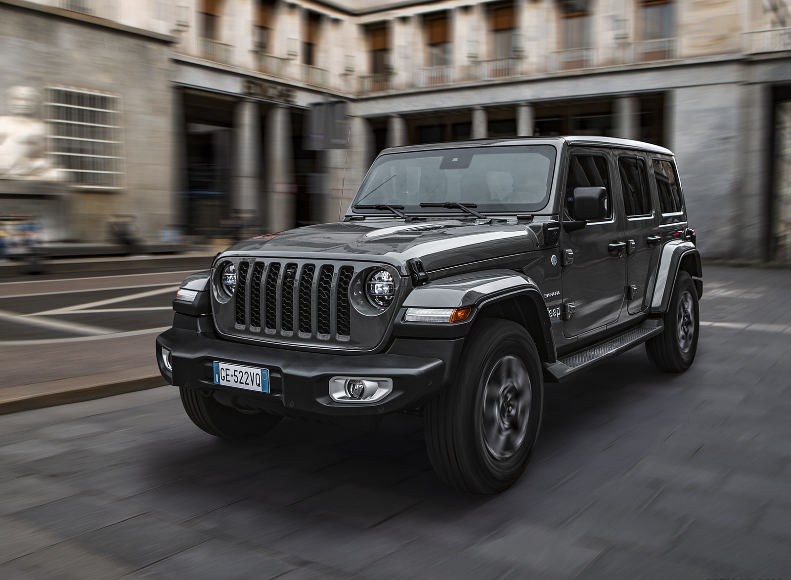 2021 Jeep Wrangler 4xe (Euro-Spec; Plug-In Hybrid) Front Three-Quarter Wallpapers (10)