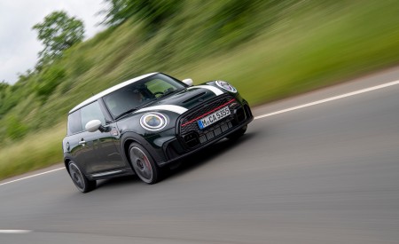 2021 Mini JCW Anniversary Edition Front Three-Quarter Wallpapers 450x275 (10)
